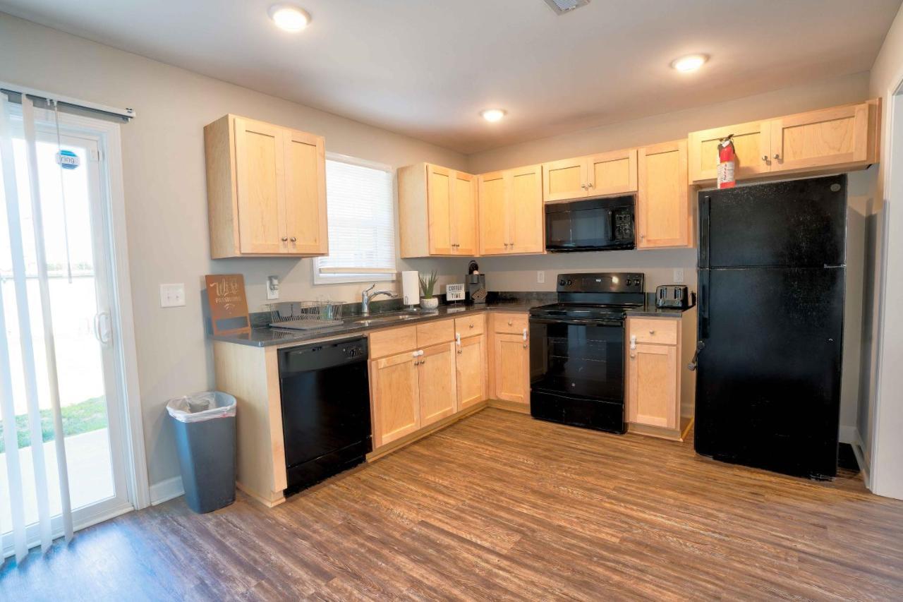 Kannapolis Elegant Townhouse - Pet Friendly Dış mekan fotoğraf