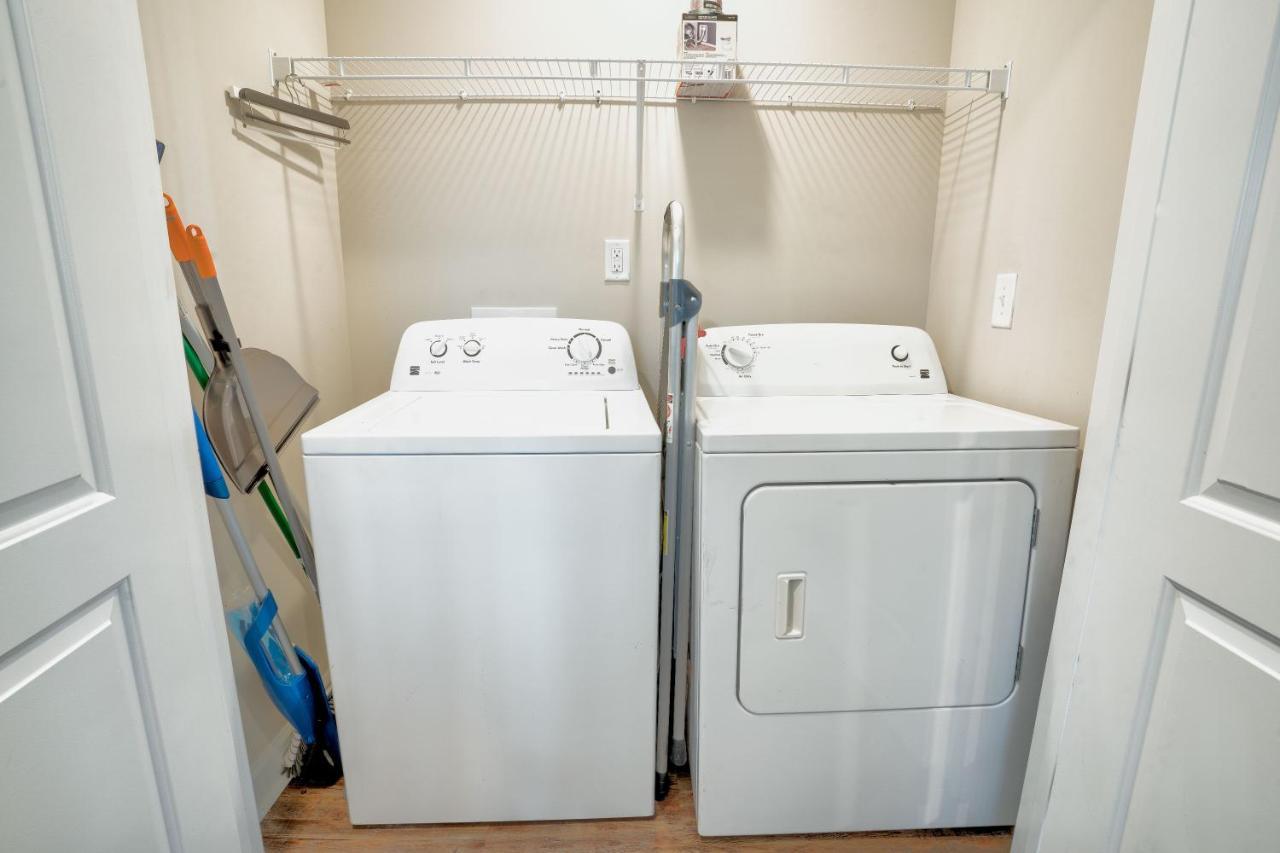 Kannapolis Elegant Townhouse - Pet Friendly Dış mekan fotoğraf